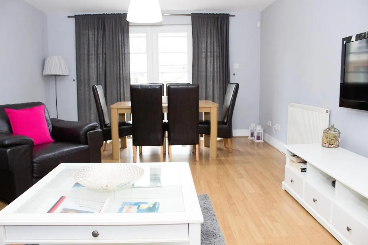 Edinburgh Playhouse Apartments 0*,